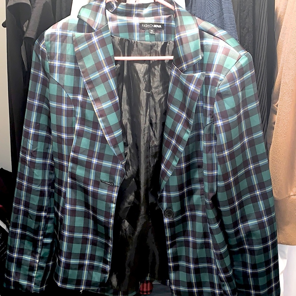 Fashion Nova plaid blazer